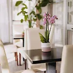 Lalla Beauty & Relax