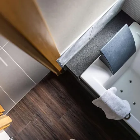 Lalla Beauty & Relax 4*