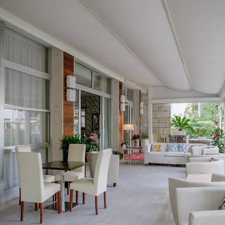 Lalla Beauty & Relax Hotel