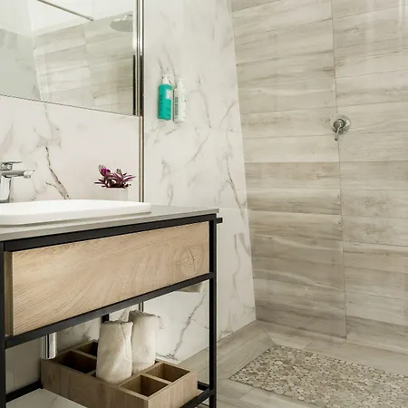 Lalla Beauty & Relax