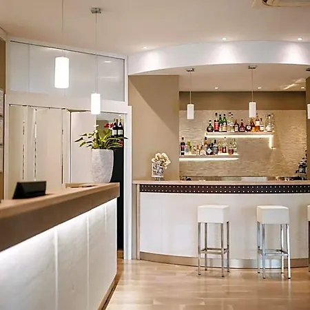Lalla Beauty & Relax 4*