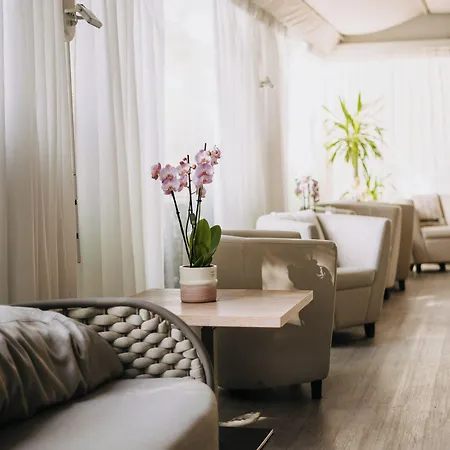 Lalla Beauty & Relax