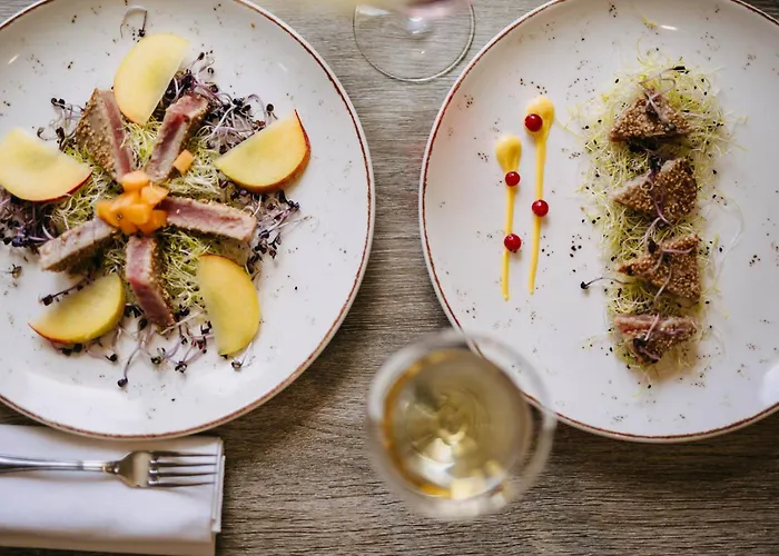 Lalla Beauty & Relax מלון